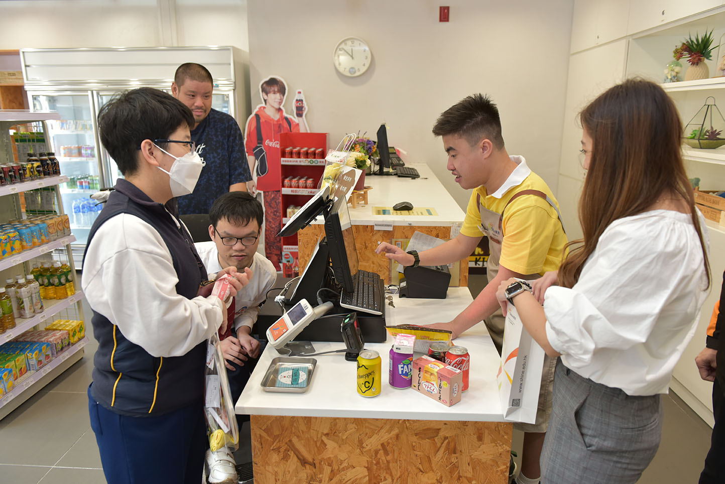 https://form.shine.edu.hk/files/663997d29f855100088afa19/750_3565.jfif.jpeg