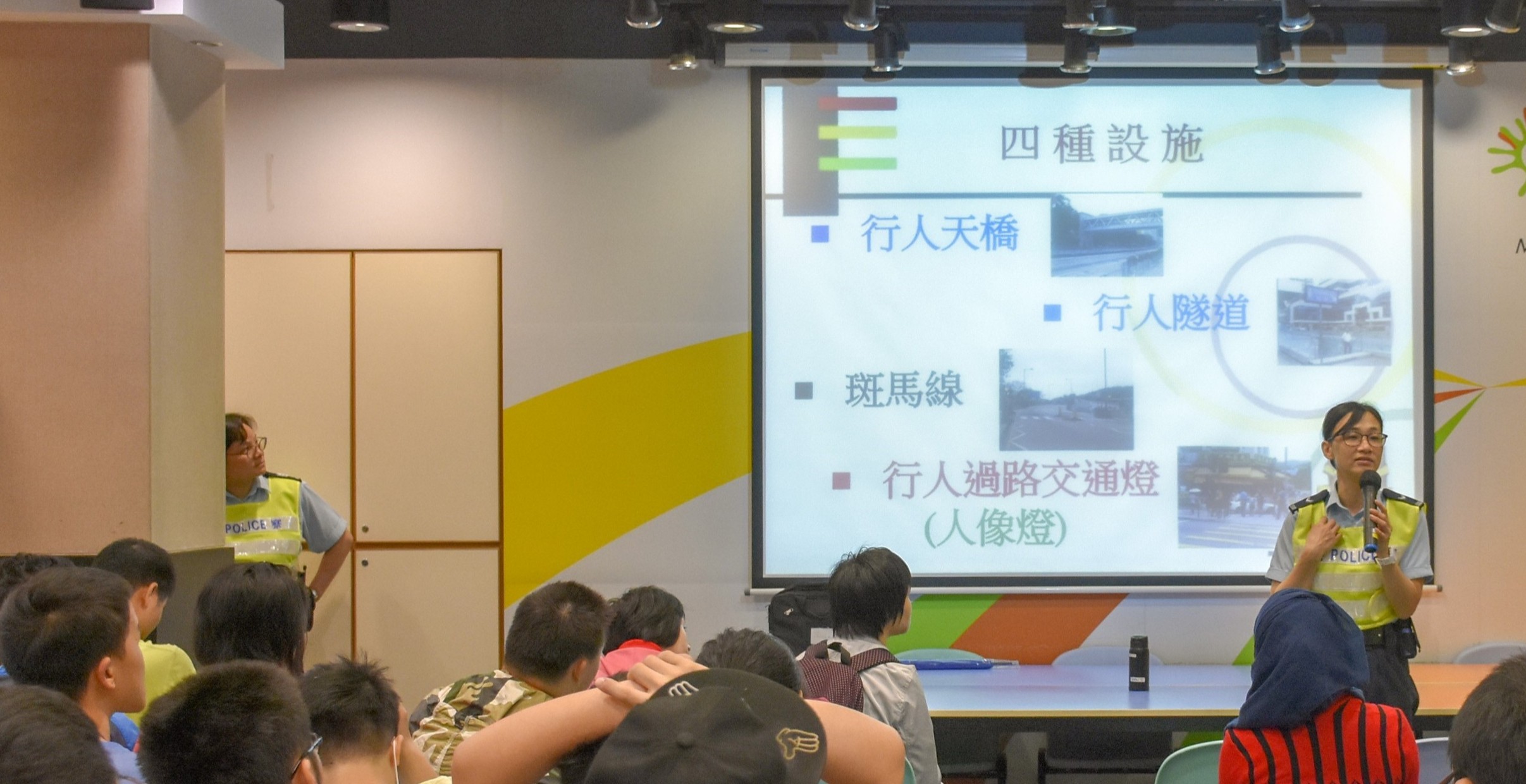 https://d29nuen3wy2e6.cloudfront.net/files/66399816bb6e480008bc7605/1201_學生服務_個人輔導2_edited.jpg