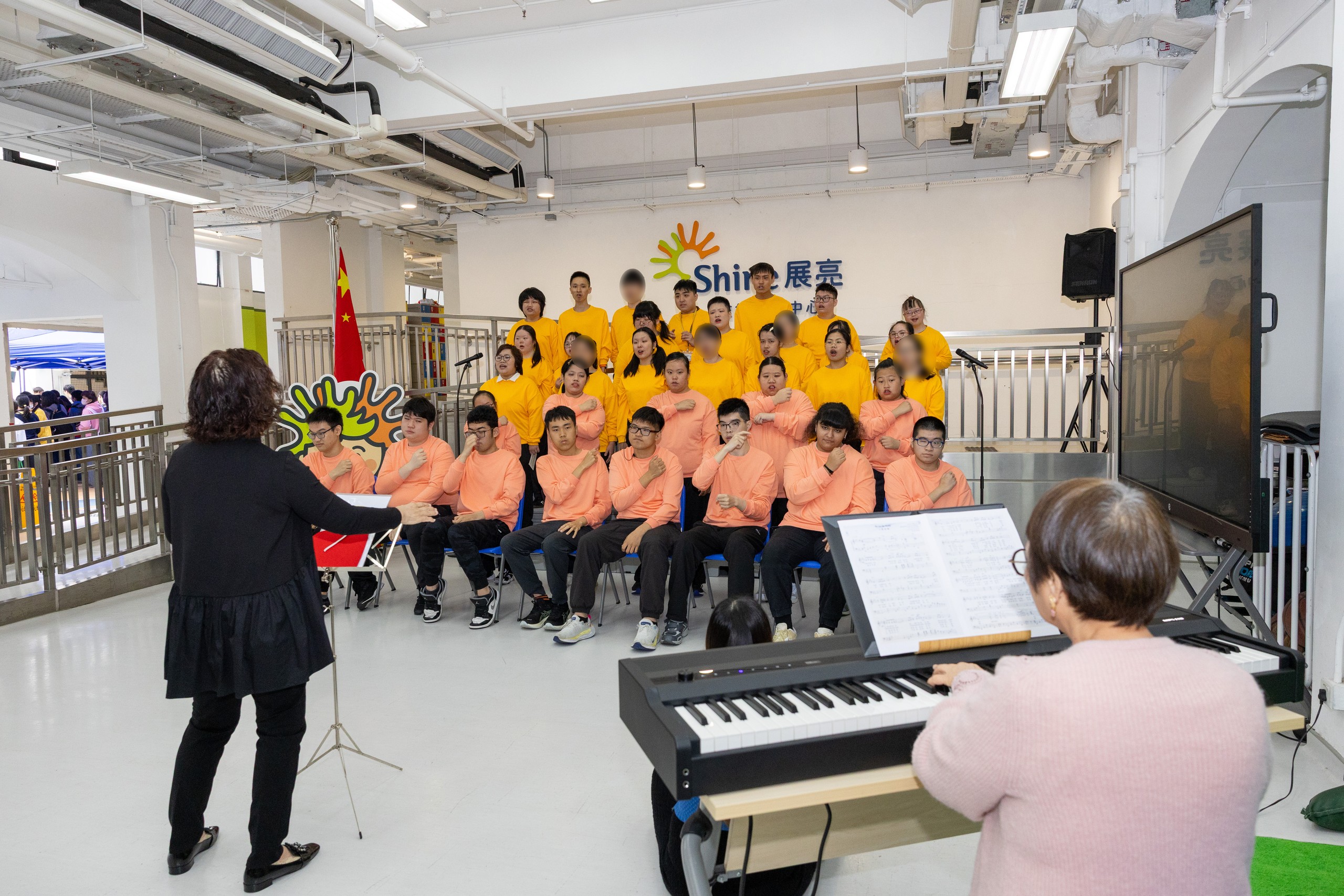 Student performance with vocals and sign language – SSC (Kwun Tong)